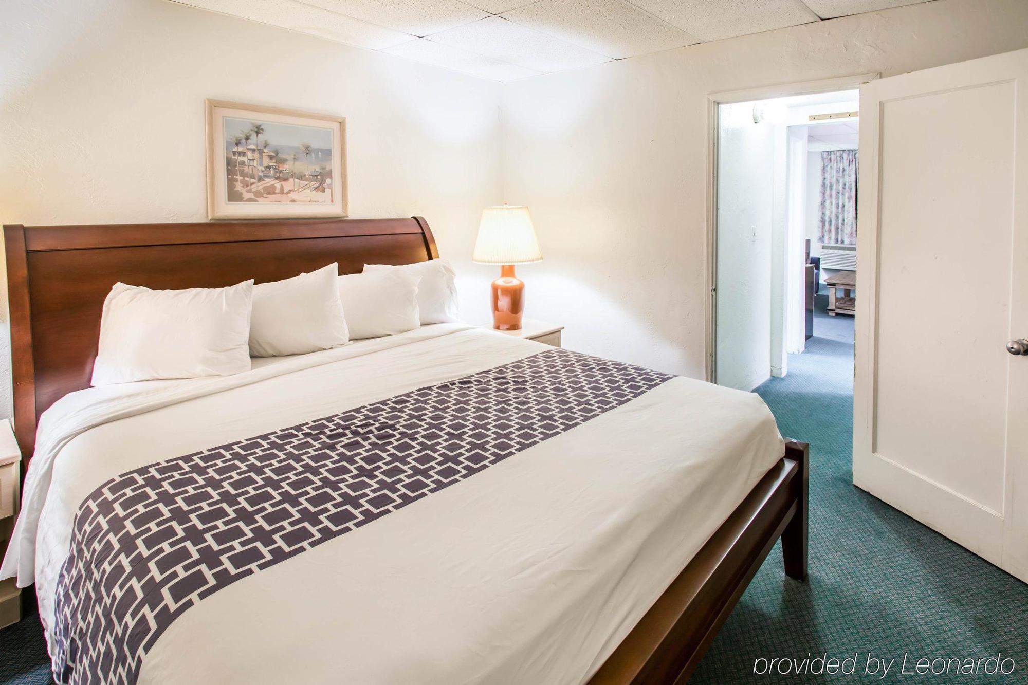 Key Largo Inn Экстерьер фото