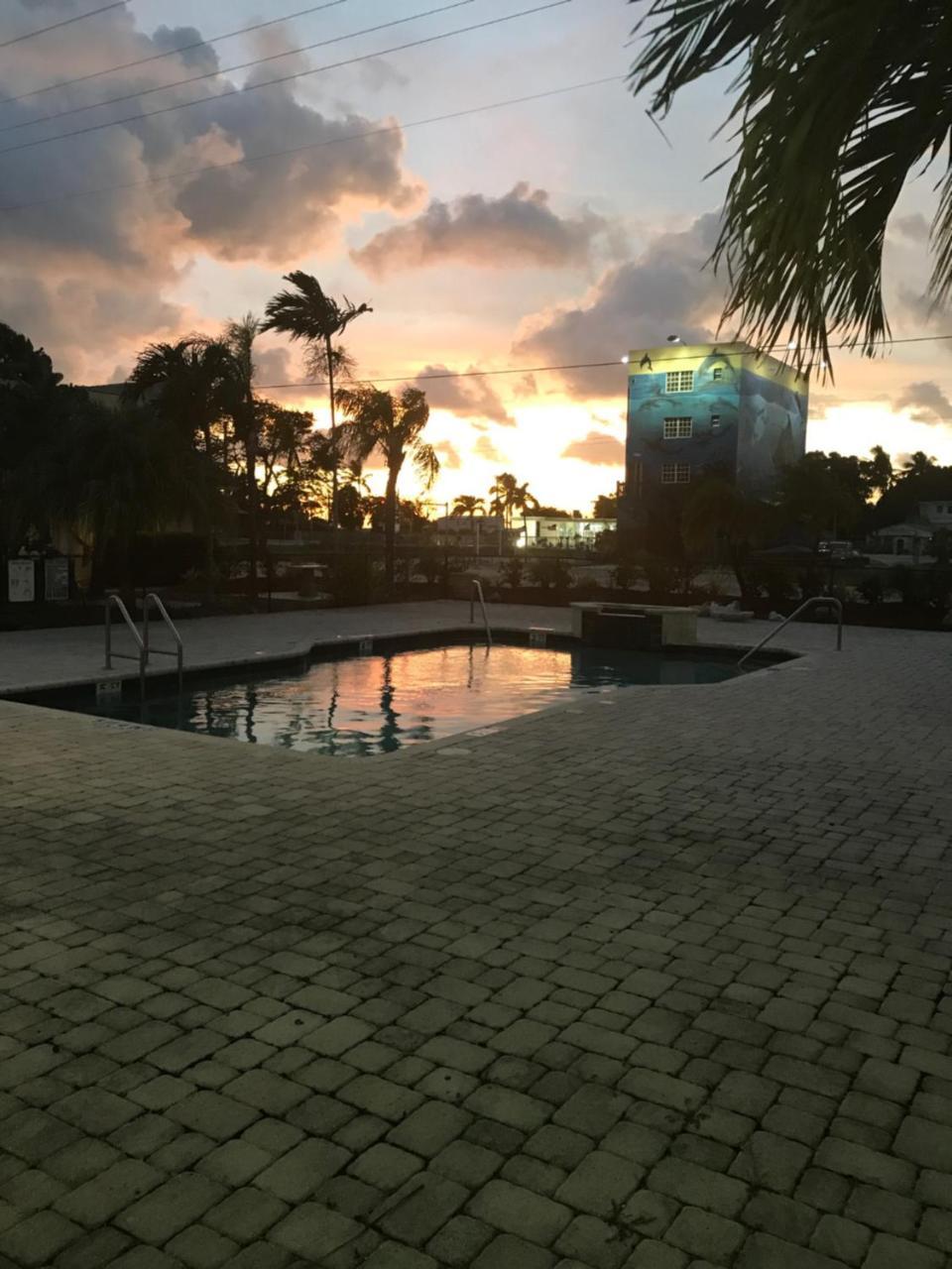 Key Largo Inn Экстерьер фото
